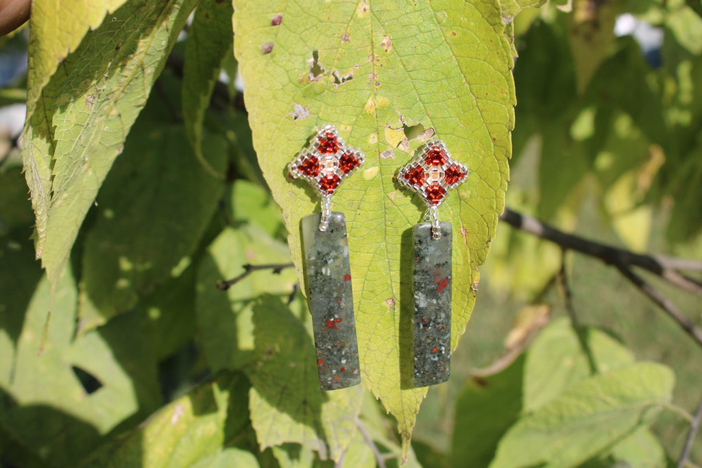 Bloodstone Rectangle Spikes