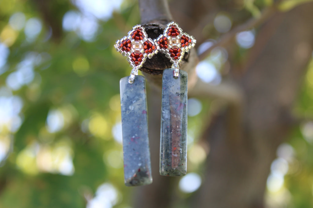 Bloodstone Rectangle Spikes