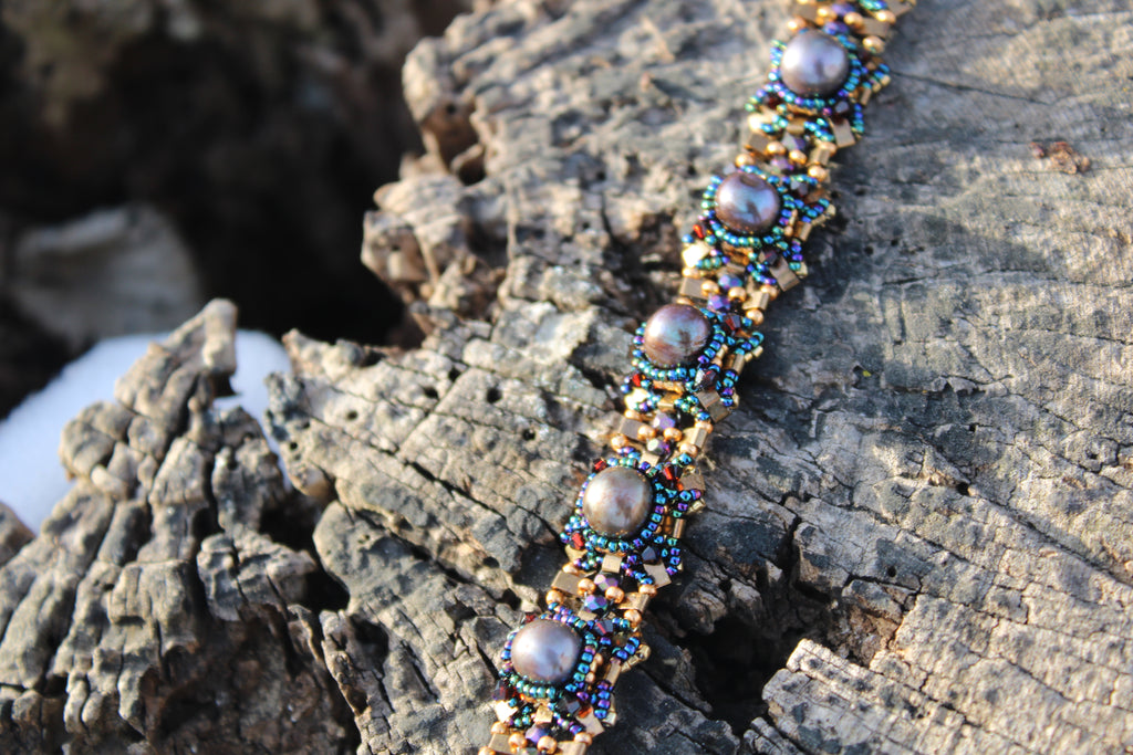 Cultured Pearl in Beaded Gold and Blue Bracelet