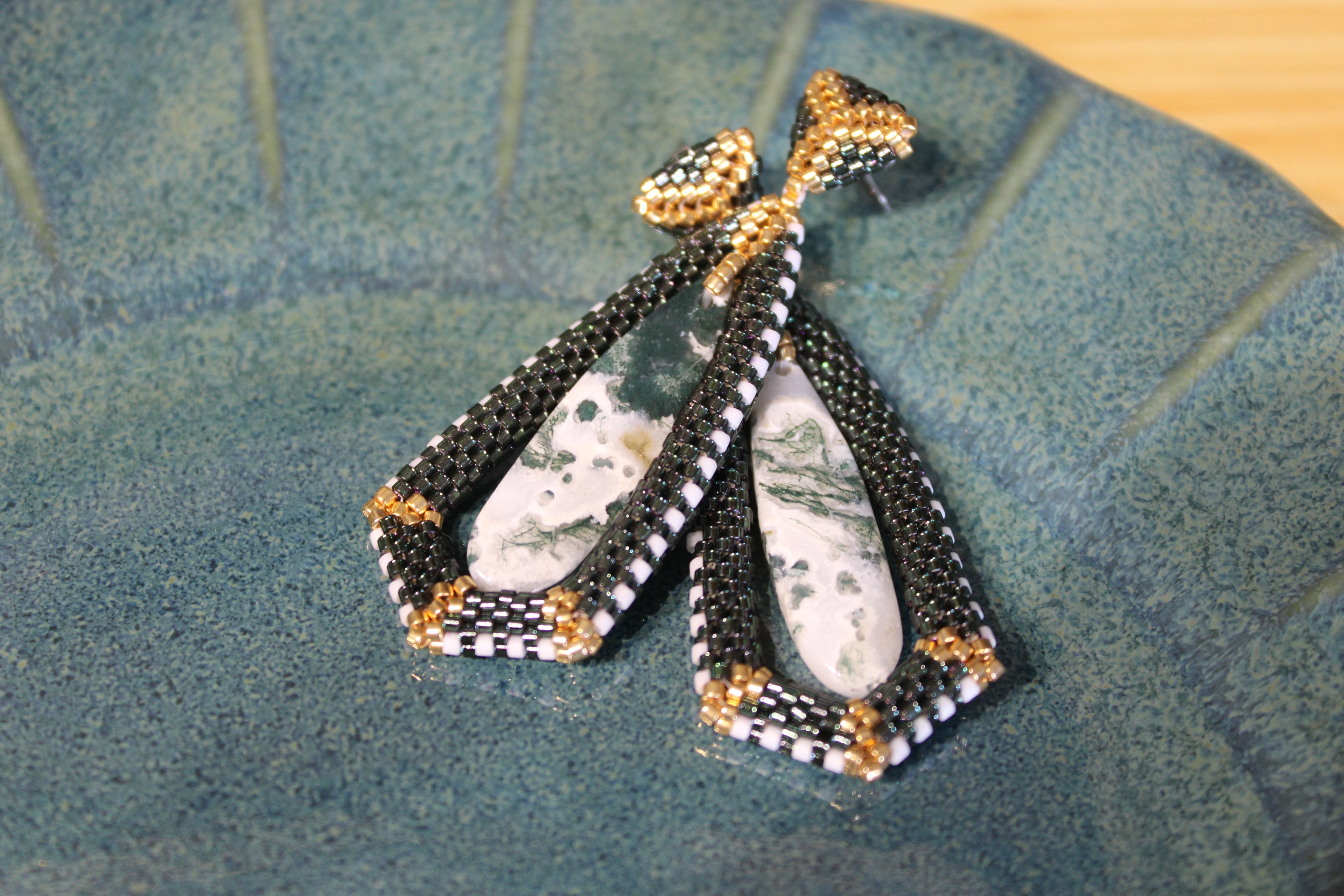 Moss Agate Tie Pendant Earrings