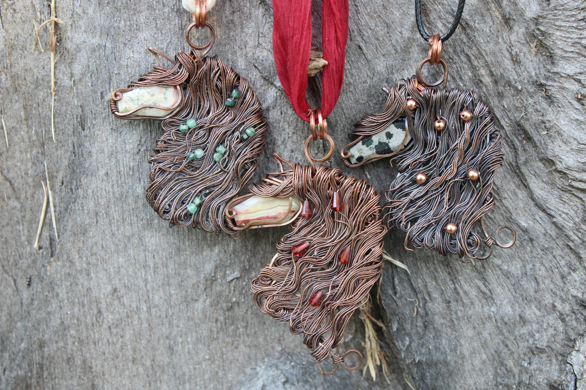 Mini Horse Head Pendants
