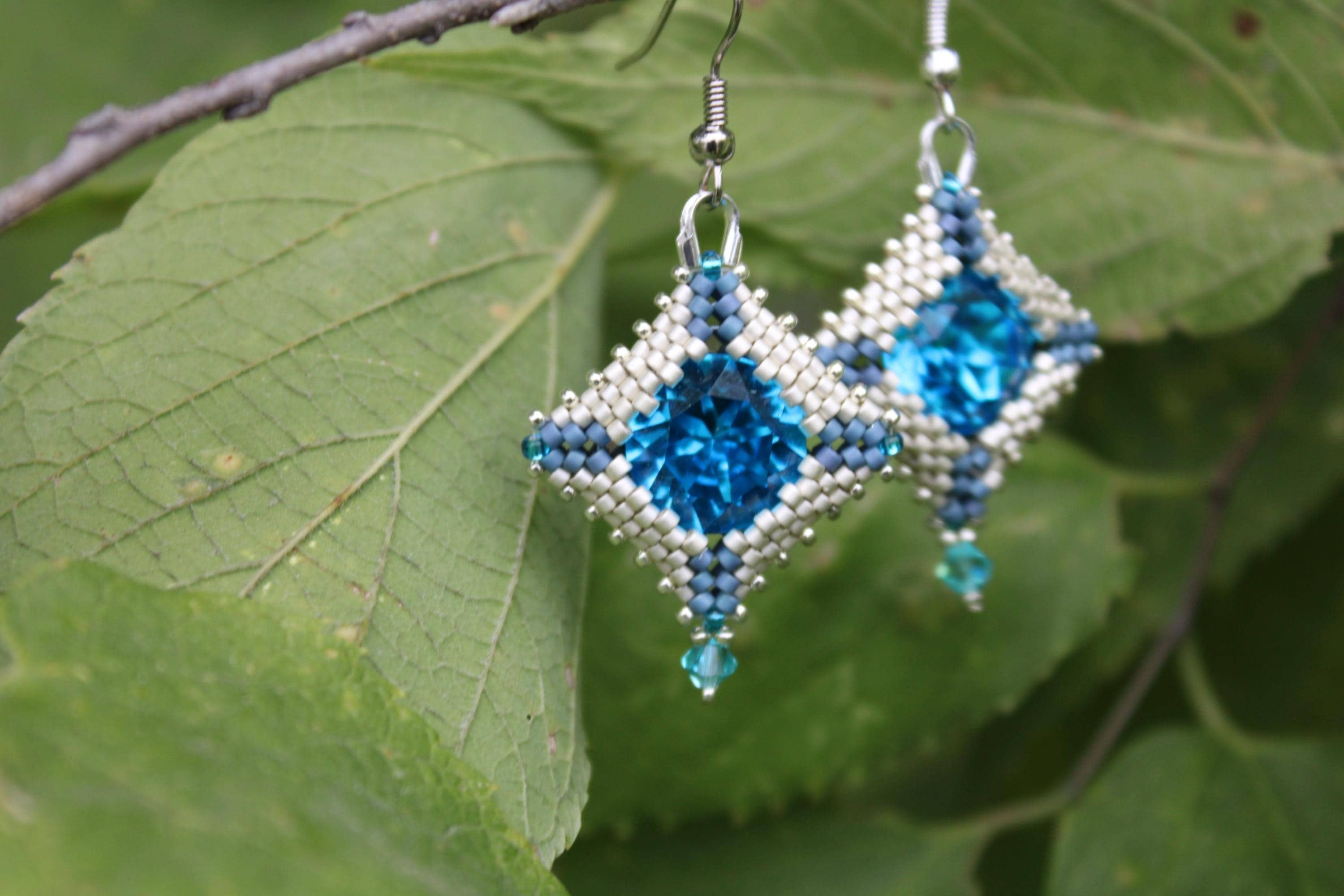 Silver Blue Chaton Earrings