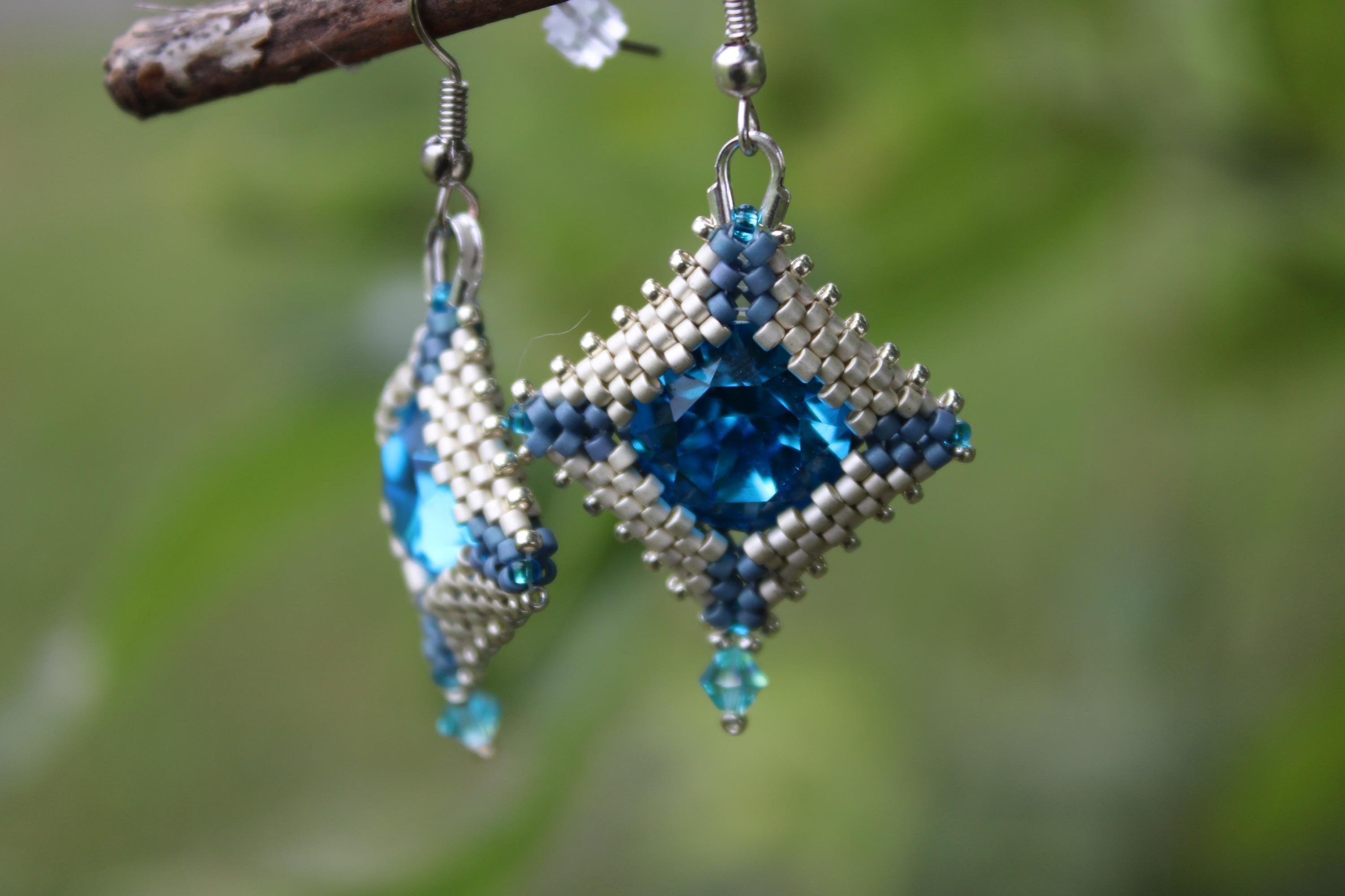 Silver Blue Chaton Earrings