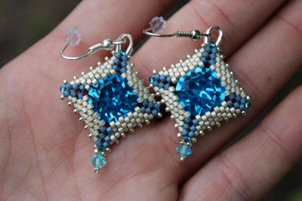 Silver Blue Chaton Earrings