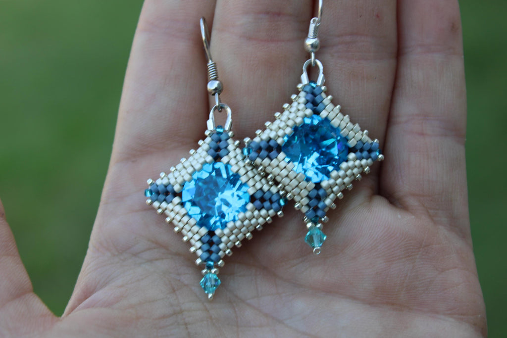 Silver Blue Chaton Earrings